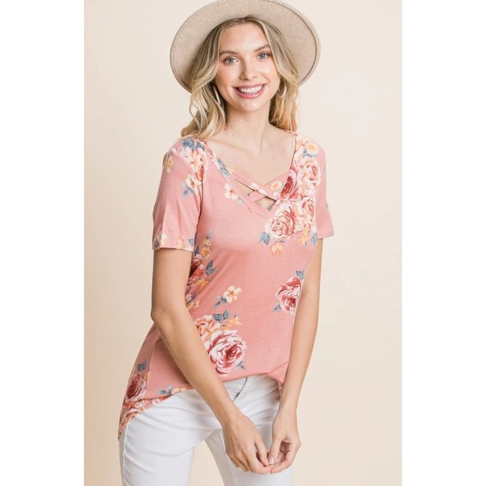 Coral Criss Cross Floral Top - Picture 4 of 5